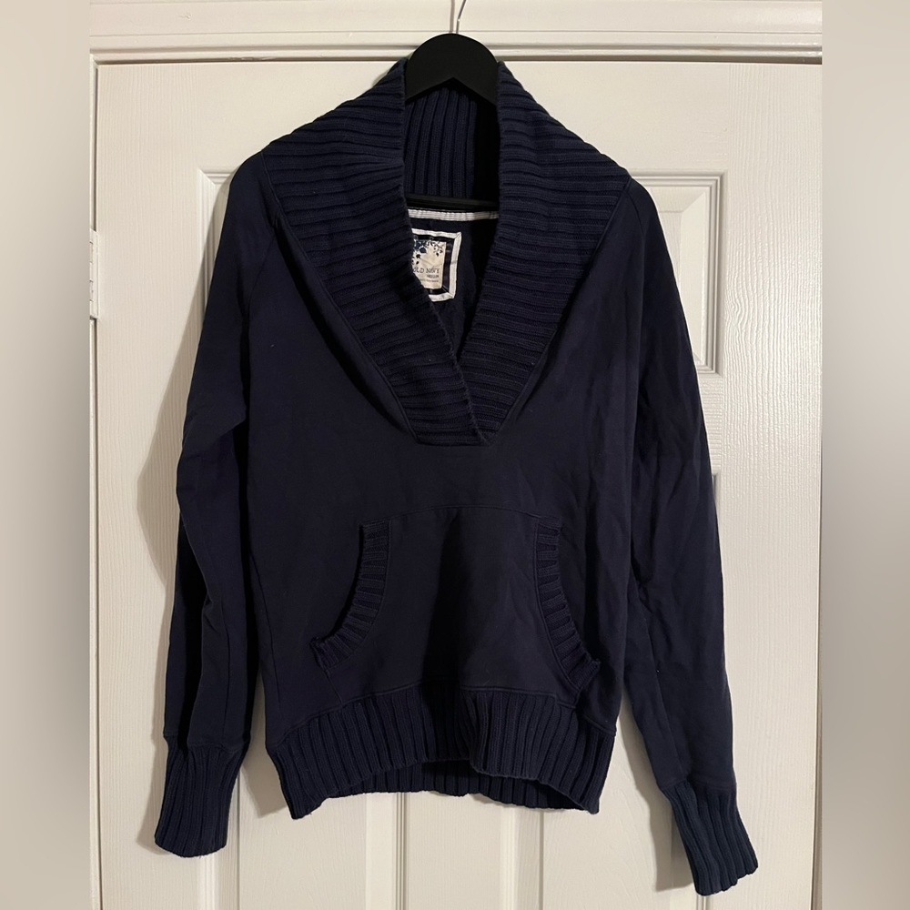 🐠Old Navy Women’s Long Sleeve Pullover Sweater.Front Pocket.Navy Blue.Size M.